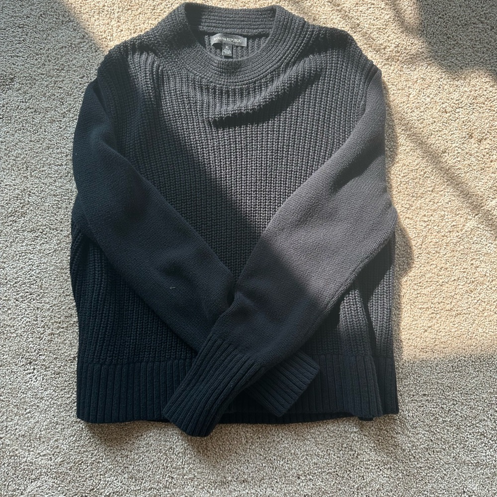 Banana Republic Women’s Black Heavyweight Sweater